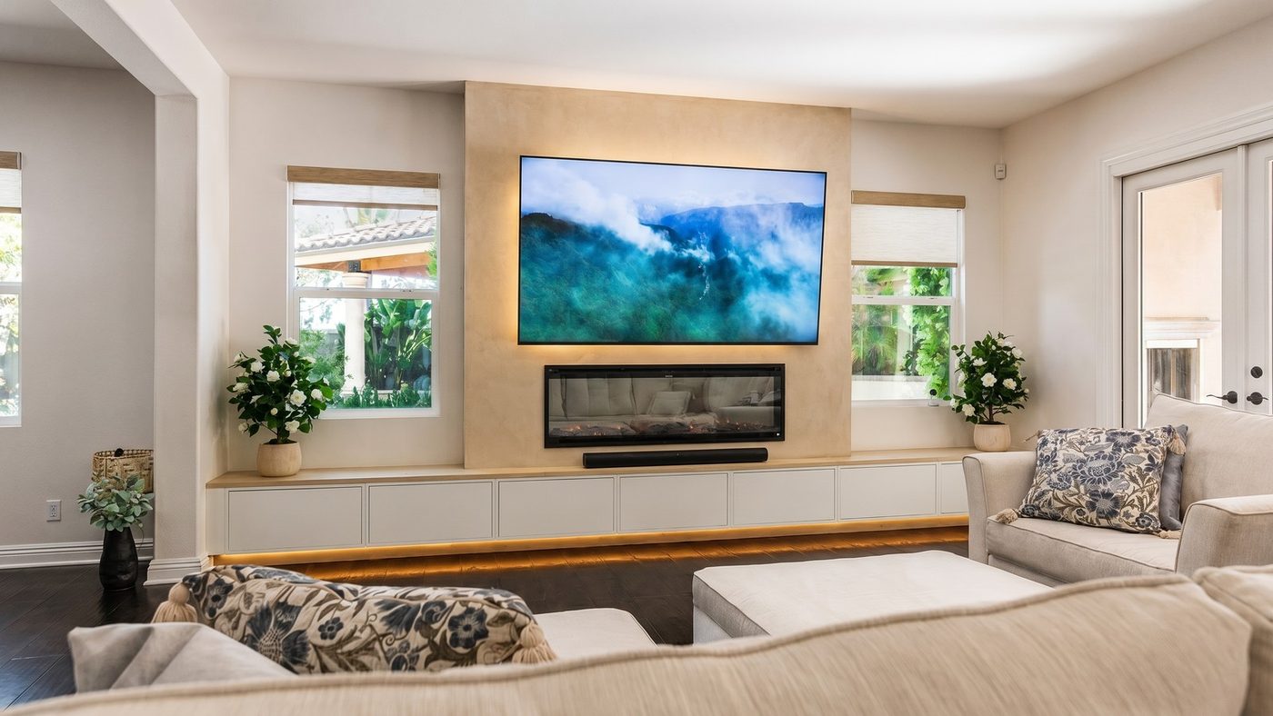 Floating cabinet